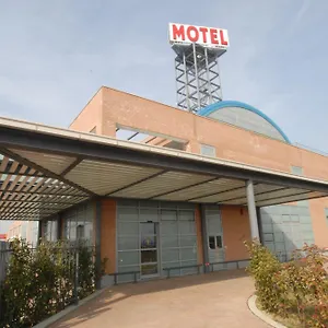 Hotel 2, Castel San Giovanni (Piacenza)